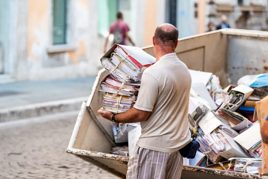 Why Hauling Services Are Essential For Large Decluttering Jobs Tucson, AZ